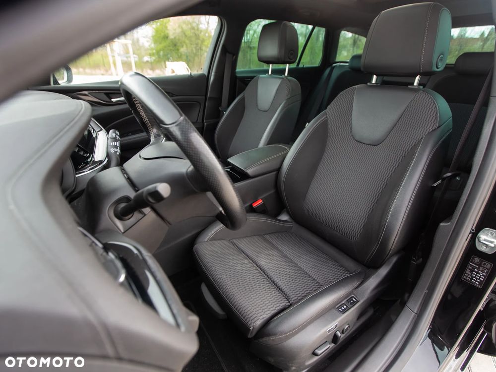 Opel Insignia 2.0 CDTI Elegance S&S - 18