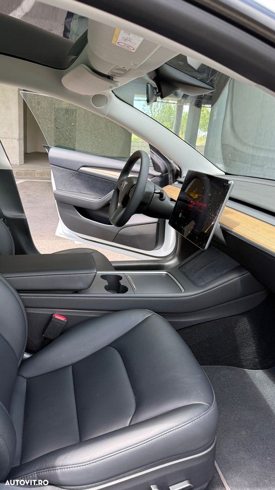 Tesla Model 3 RWD - 5
