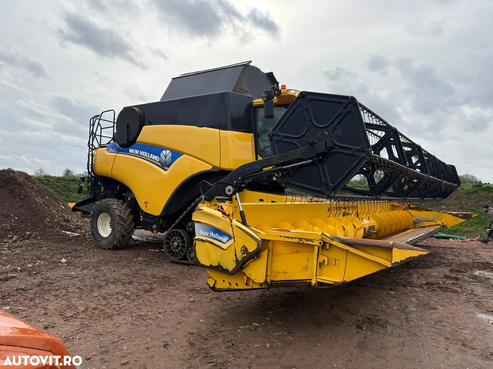 New Holland cr9080 - 3