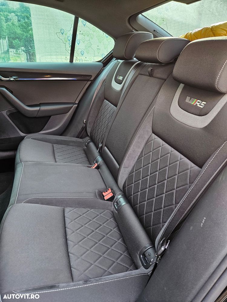 Skoda Octavia 2.0 TDI DSG 4X4 RS - 14