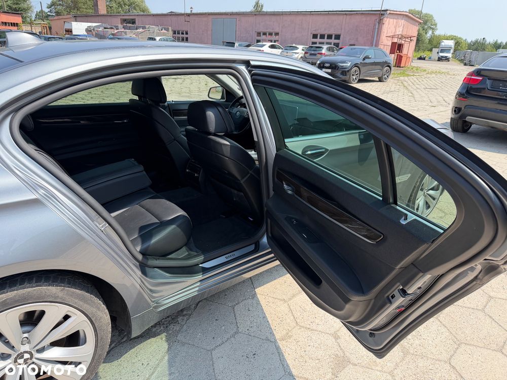 BMW Seria 7 730Ld - 20