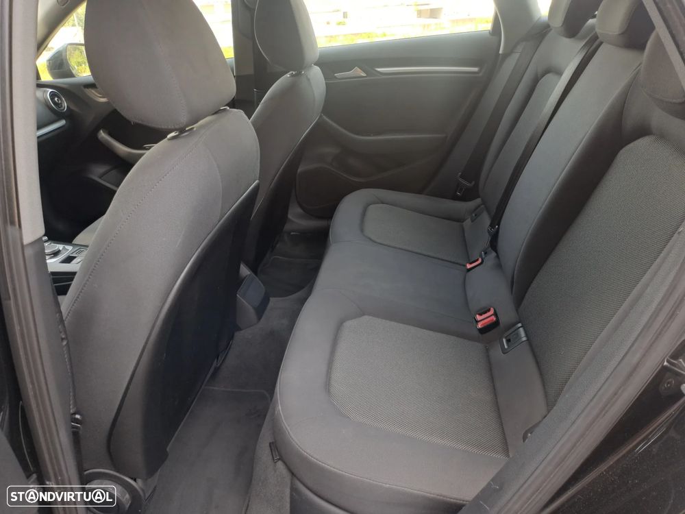 Audi A3 Sportback 1.6 TDI Design - 10