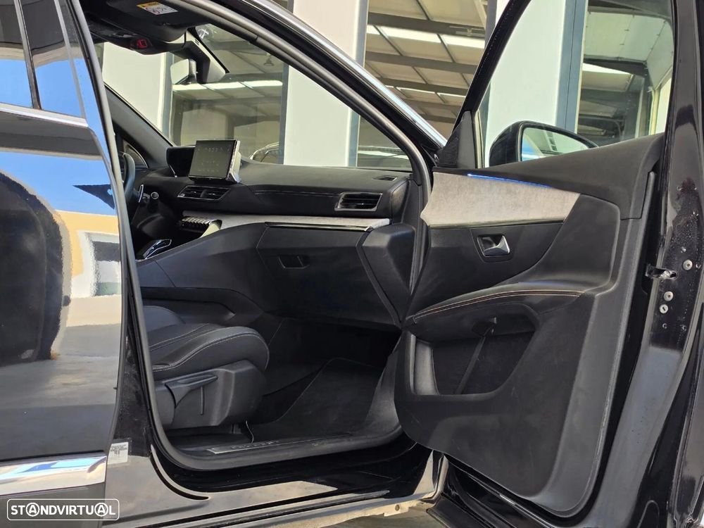 Peugeot 3008 1.6 Hybrid GT Pack e-EAT8 - 23