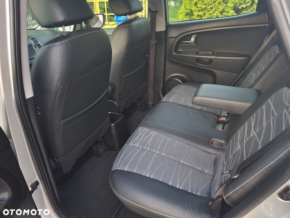 Kia Venga 1.6 Business Line - 16
