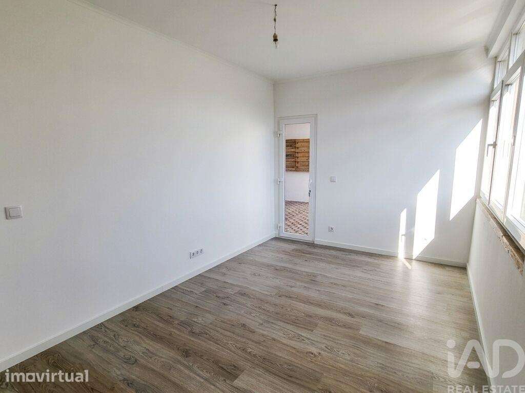 Apartamento T2 em Agualva E Mira-Sintra de 96,00 m2 - Grande imagem: 5/12