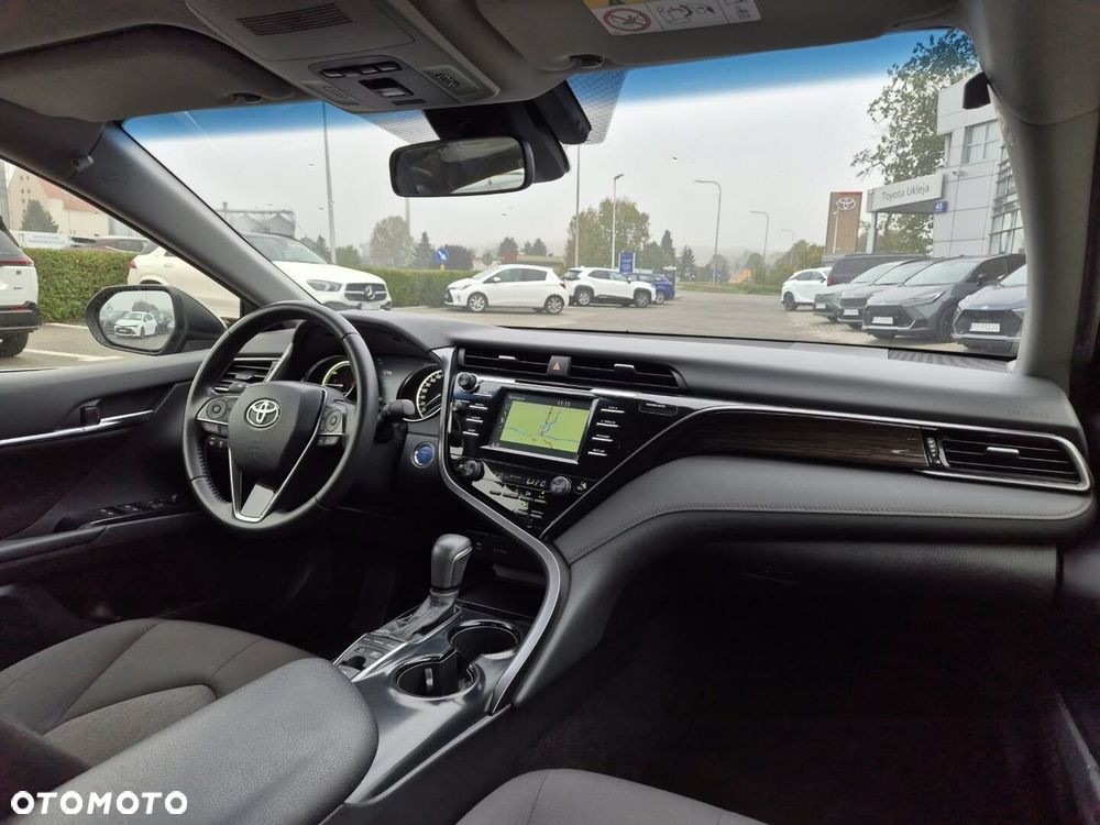 Toyota Camry 2.5 Hybrid Comfort CVT - 14