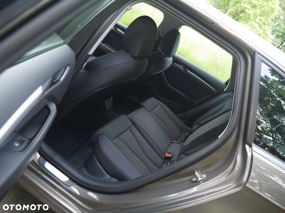 Audi A3 Sportback 2.0 TDI (clean diesel) S line Sportpaket - 17
