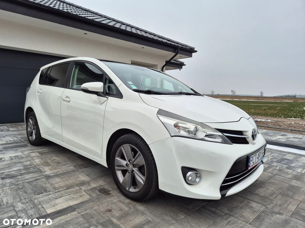 Toyota Verso 1.6 D-4D Premium - 11