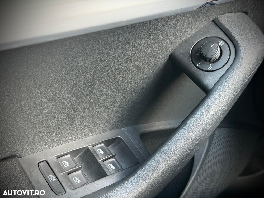 Skoda Octavia 1.6 TDI DSG Ambition - 34