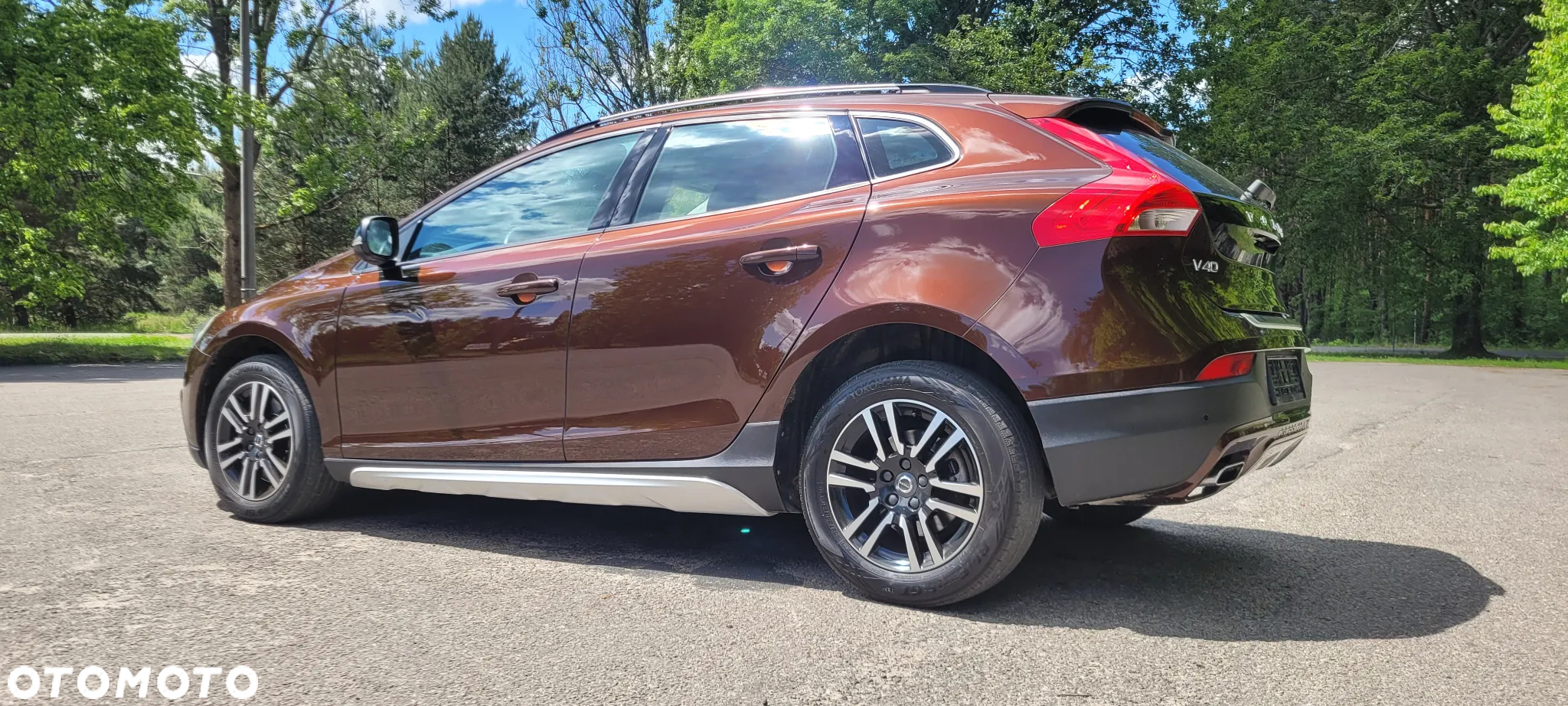 Volvo V40 Cross Country D2 Drive-E SCR Momentum - 4