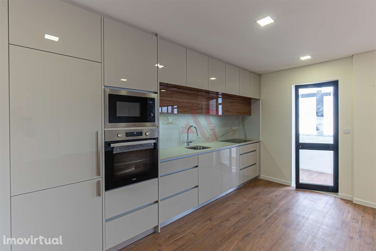 T2 totalmente renovado em Custóias, Matosinhos - Grande imagem: 3/26