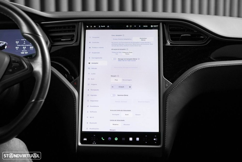 Tesla Model S 75D - 21