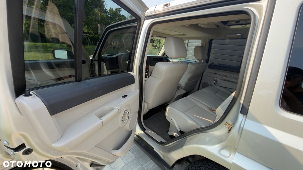 Jeep Commander 5.7 V8 Limited - 14