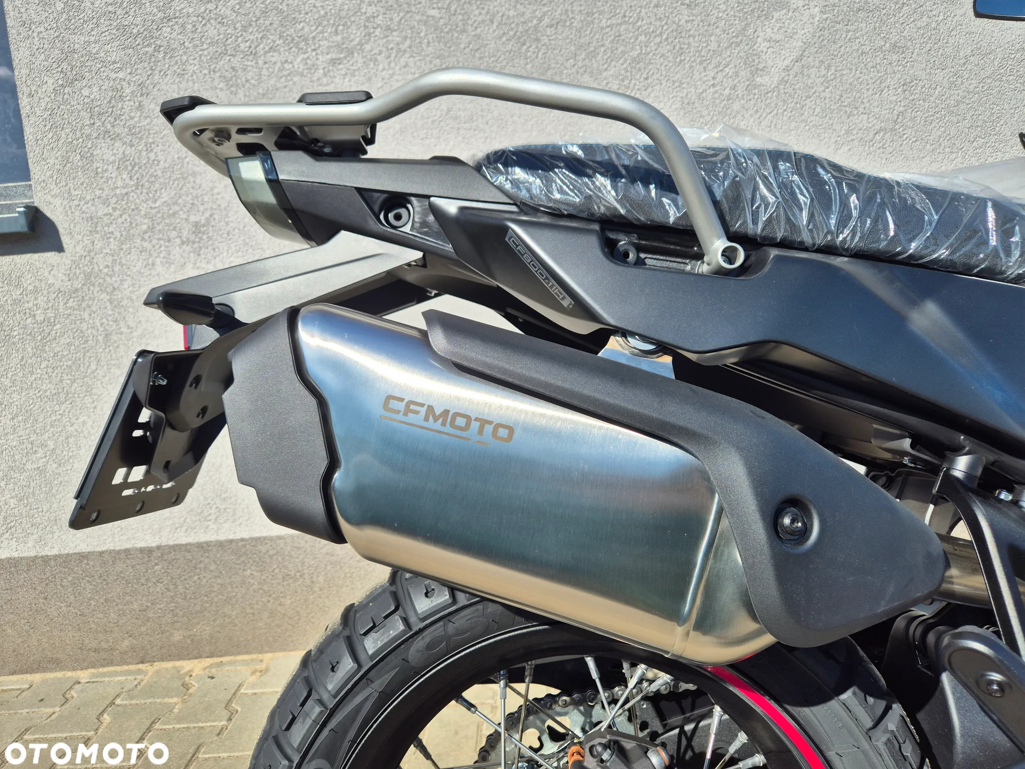 CFMoto MT - 16