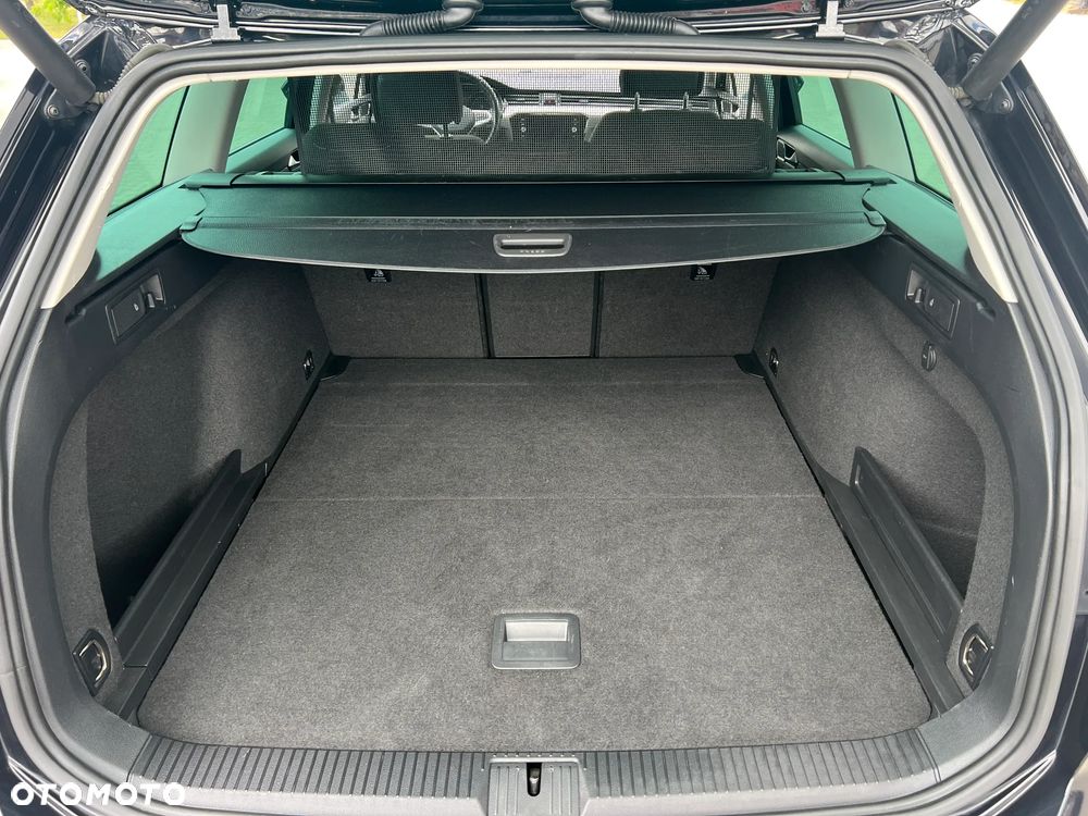 Volkswagen Passat 2.0 TDI SCR DSG Comfortline - 13