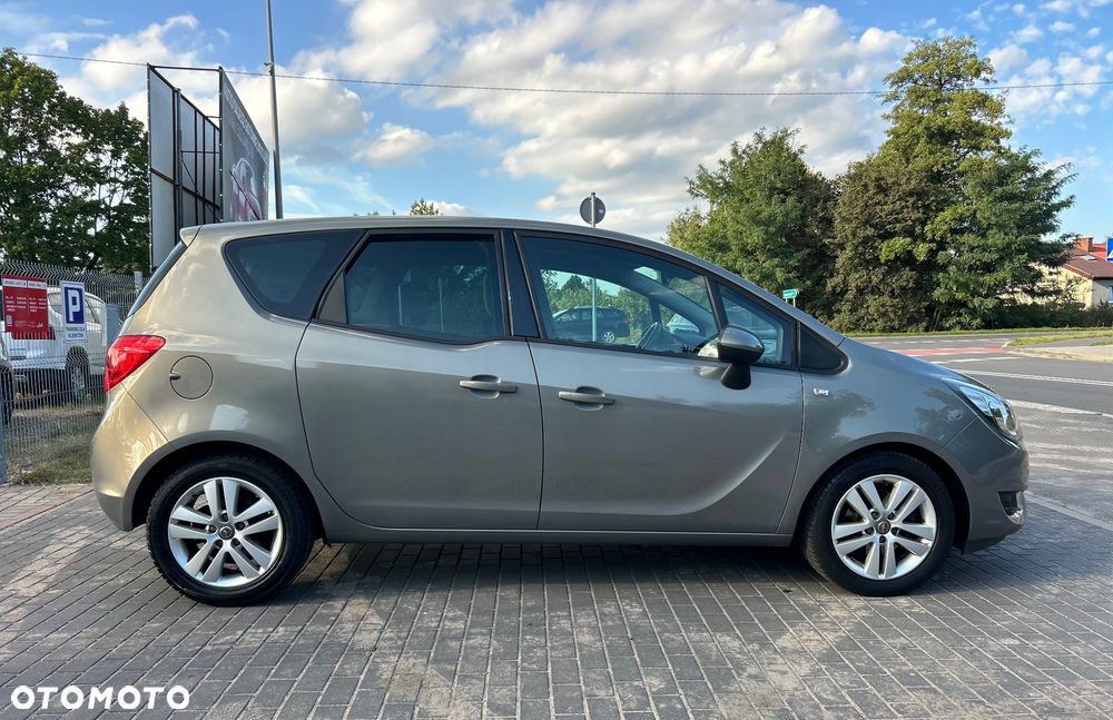 Opel Meriva - 13