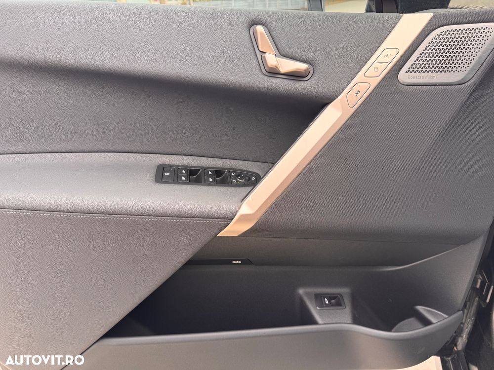BMW iX - 23