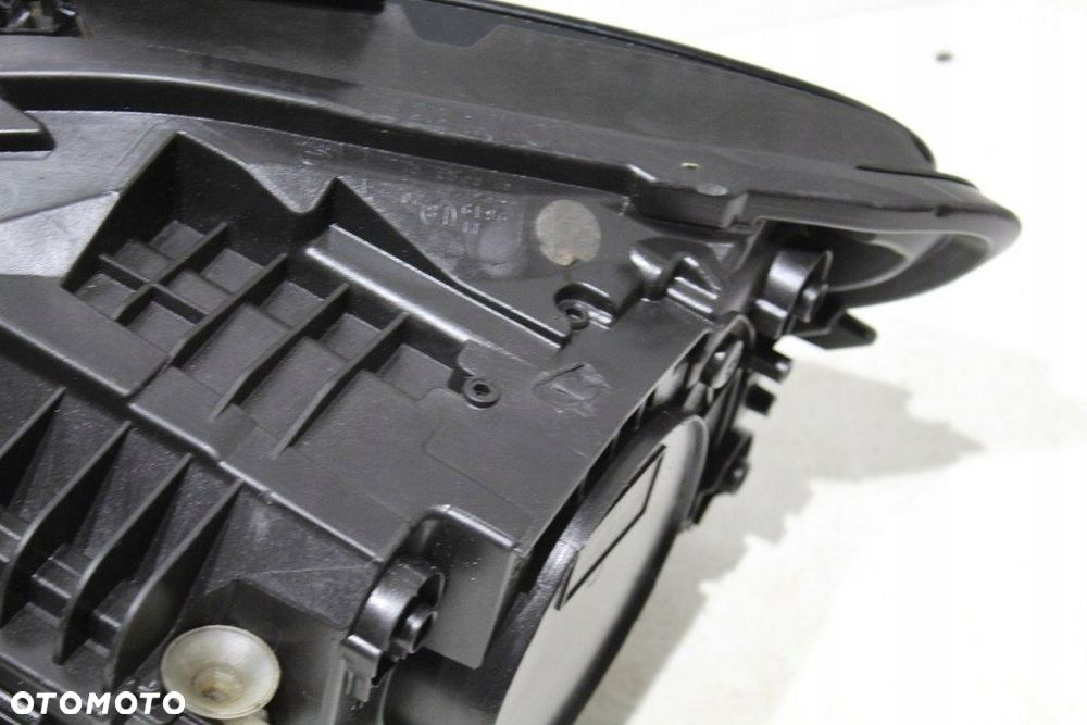 Mercedes B247 W247 Full Led Prawy Lampa Przód Prawa - 3
