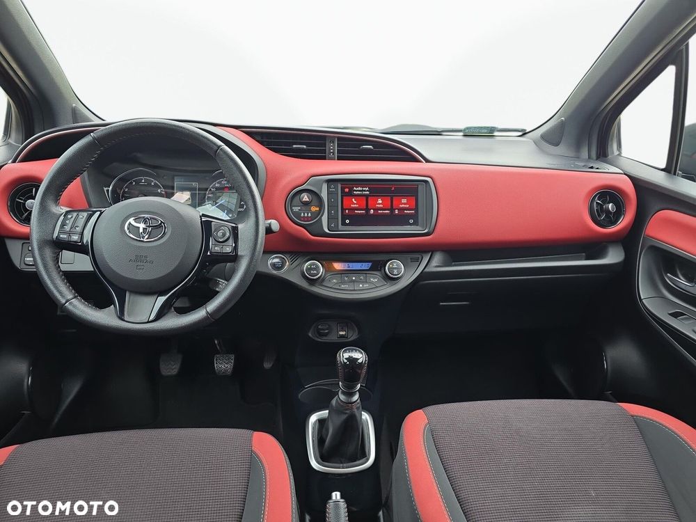 Toyota Yaris 1.5 Selection - 23