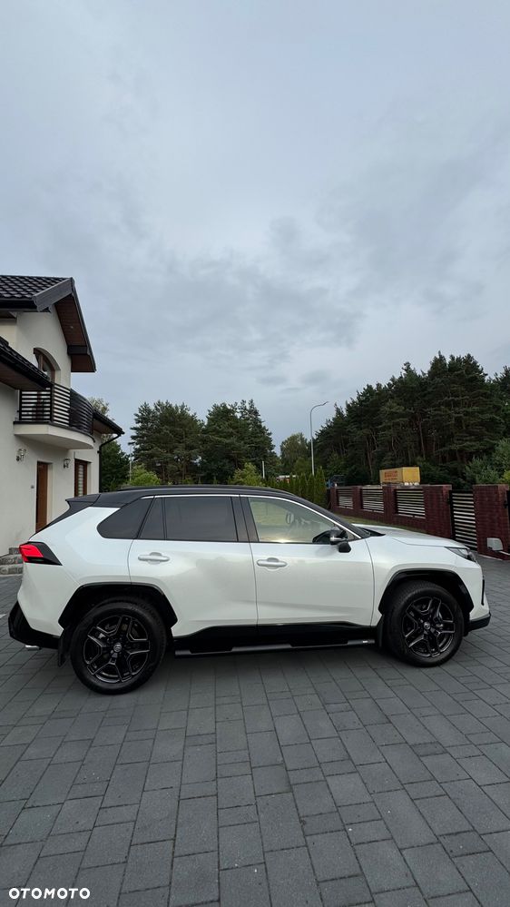 Toyota RAV4 - 2