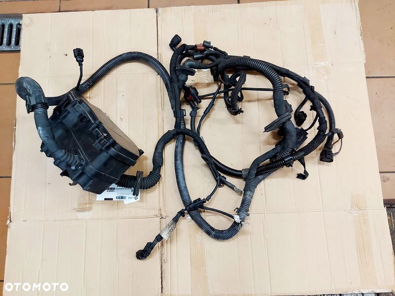 q7 i 4l 3.0tdi wiązka silnika instalacja elektryczna skrzynka bezpieczników - 1