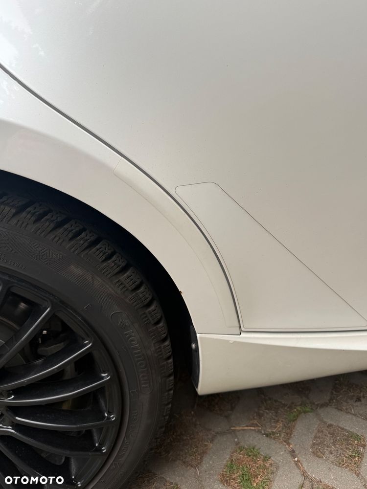 Lexus IS 200t / 300 Elegance - 13