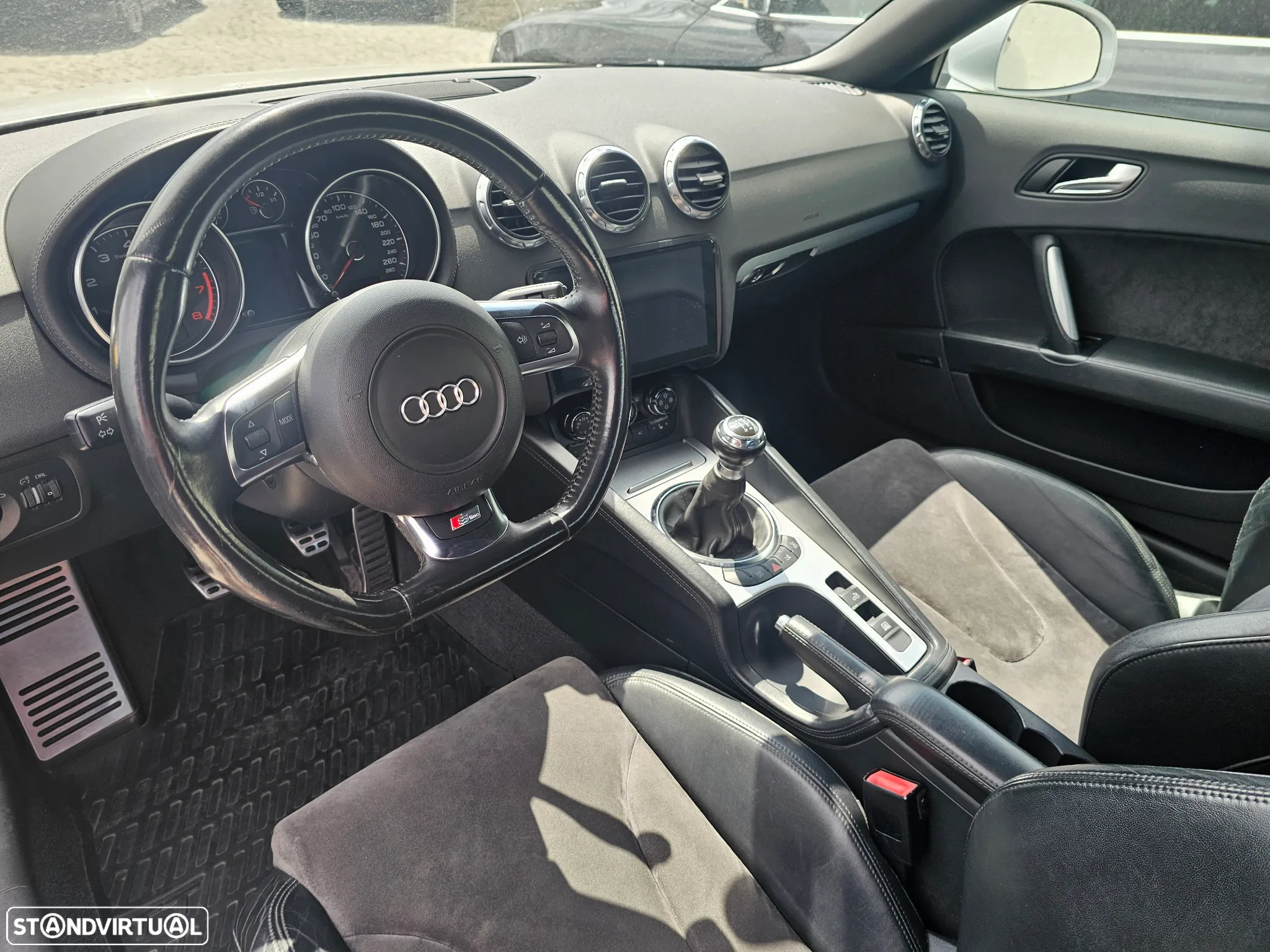 Audi TT Roadster 2.0 TFSi S-line - 2