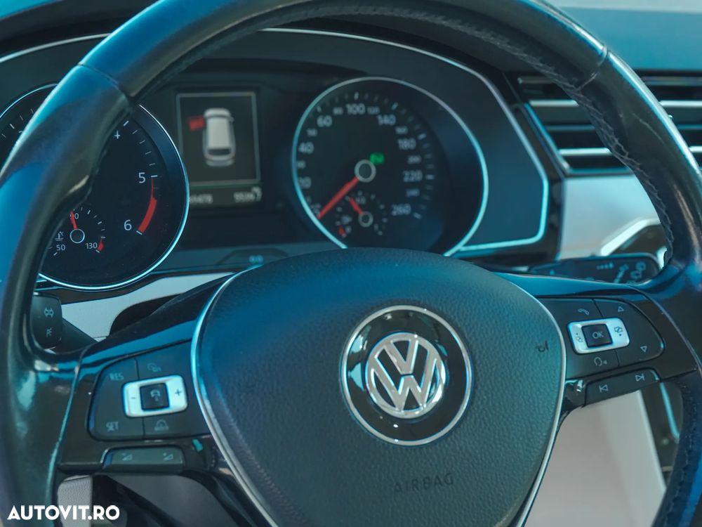 Volkswagen Passat 2.0 TDI DSG 4Motion Highline - 20
