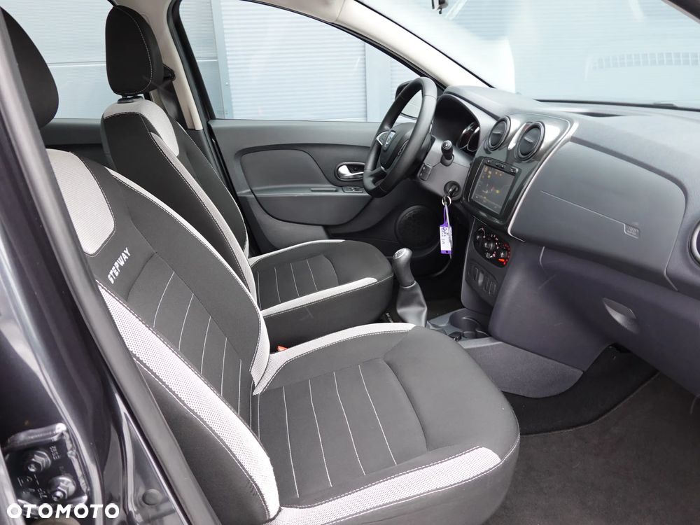 Dacia Sandero Stepway 0.9 TCe Laureate S&S - 19