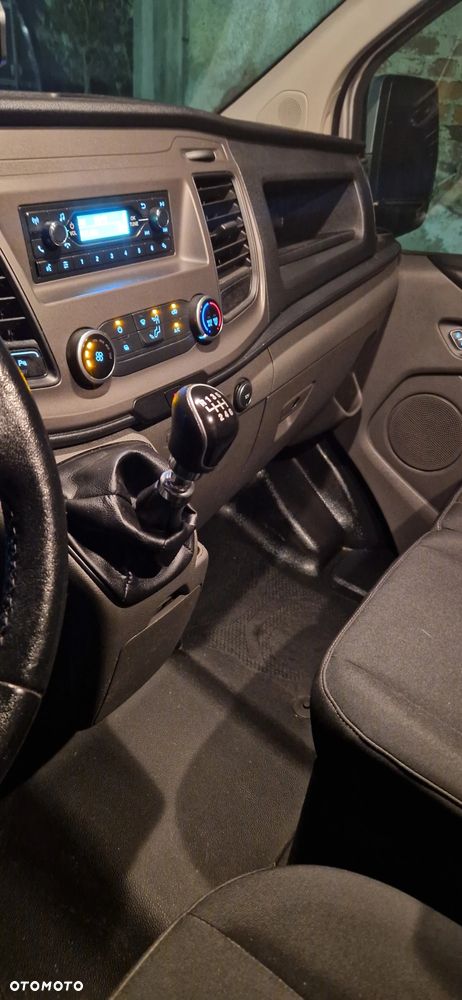 Ford Transit Custom - 13