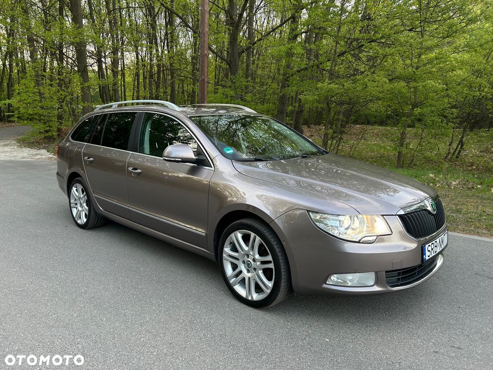Skoda Superb 2.0 TDI DSG Elegance - 4