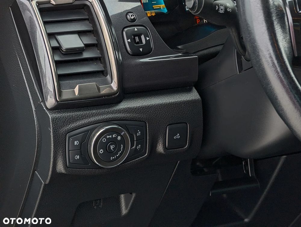 Ford Ranger 2.0 EcoBlue 4x4 DC Wildtrak - 24