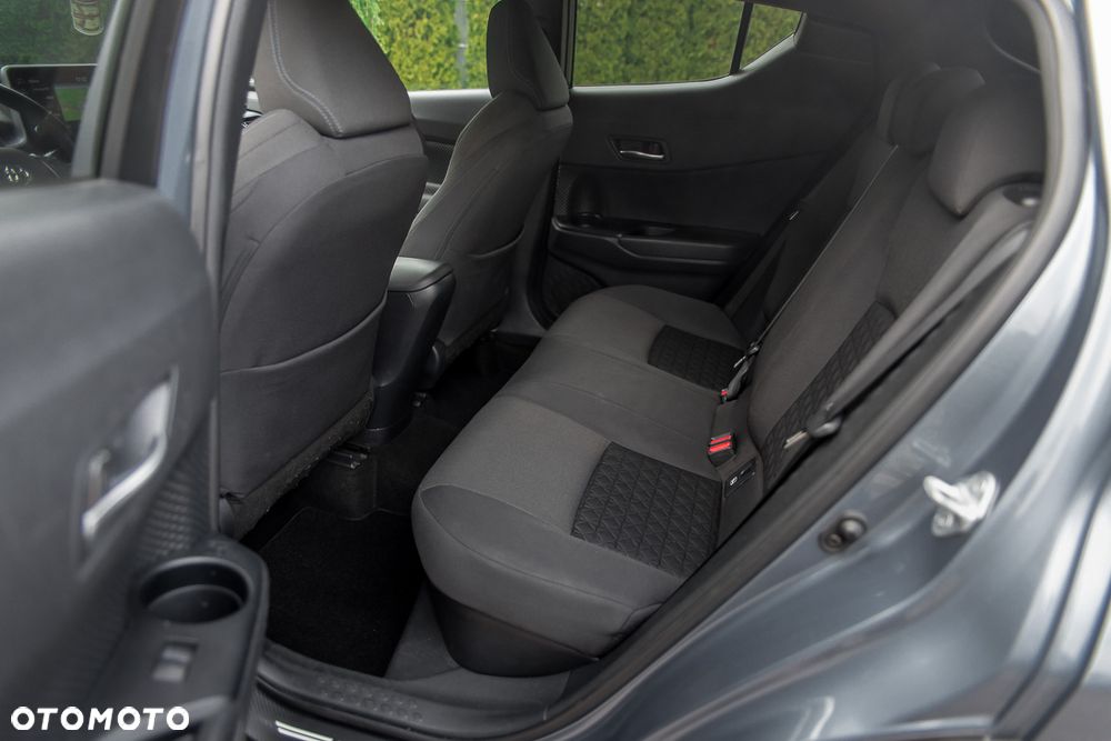 Toyota C-HR 2.0 Business-Edition - 32