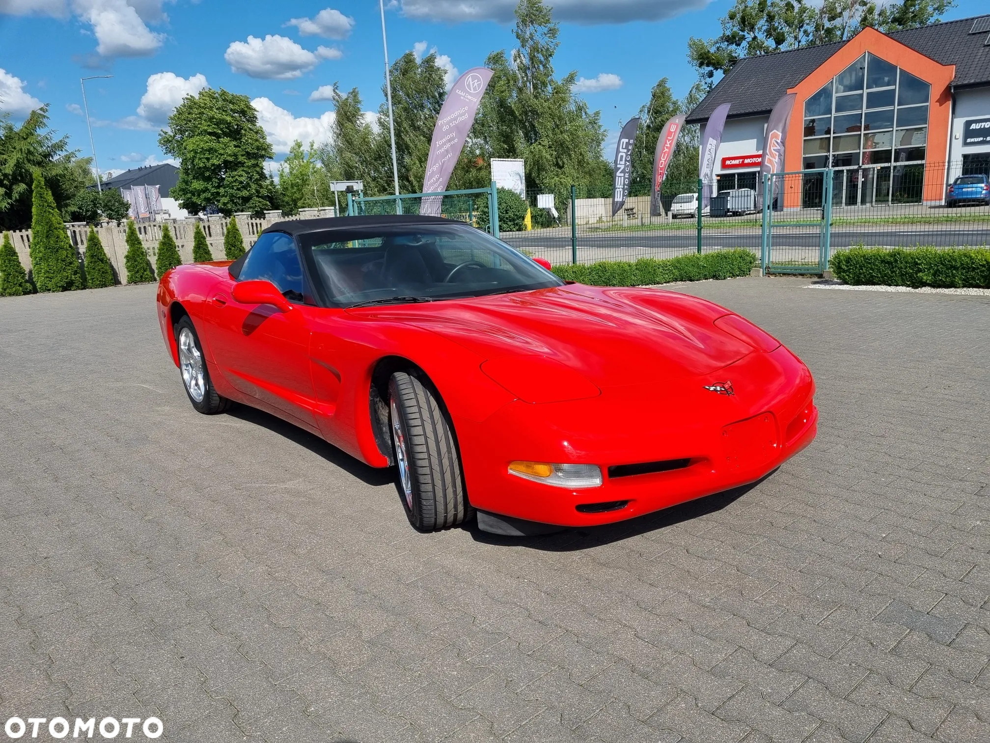 Chevrolet Corvette - 13