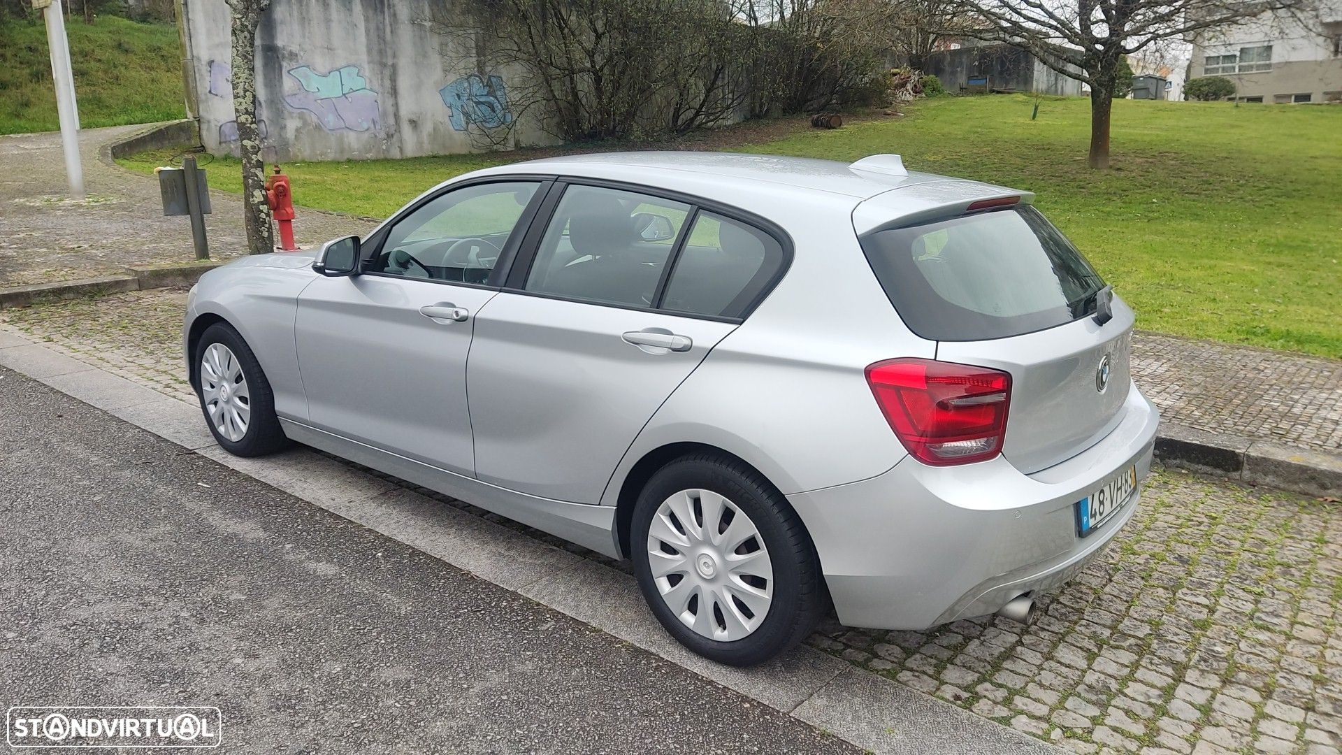 BMW 116 d EfficientDynamics Edition - 4