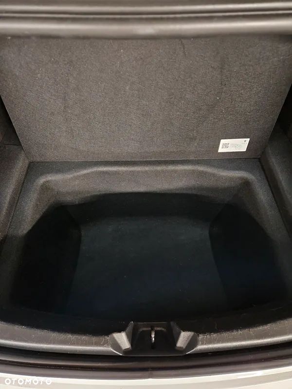 Tesla Model 3 - 27