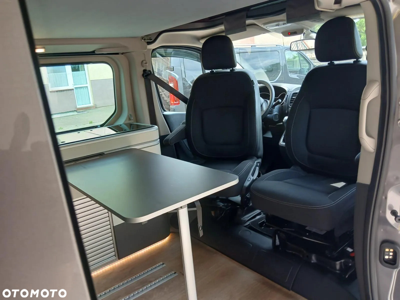 Nissan NV300 - 28