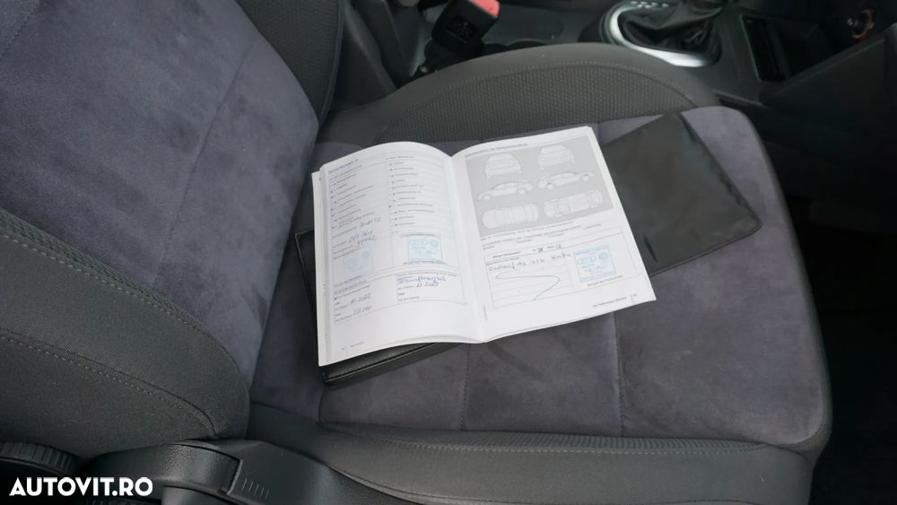 Volkswagen Touran 1.4 TSI DSG Comfortline - 27