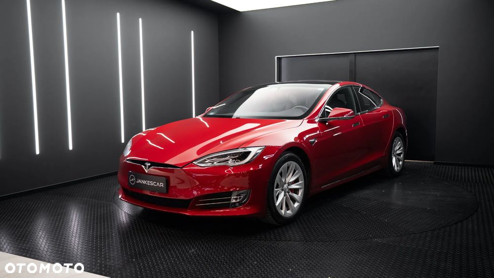 Tesla Model S Performance - 9