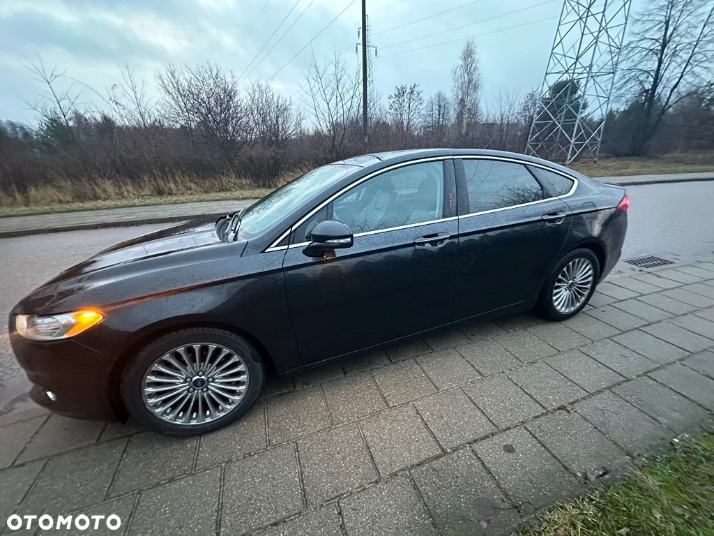 Ford Fusion 2.0 EcoBoost Titanium - 14