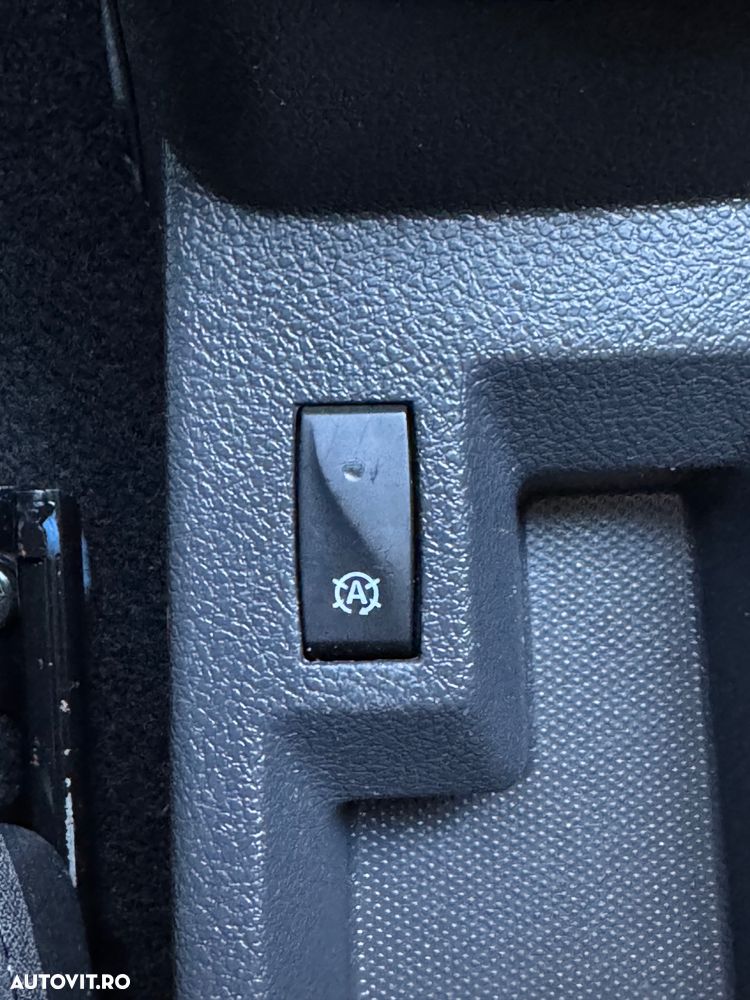 Dacia Dokker Blue dCi 95 Stepway - 32