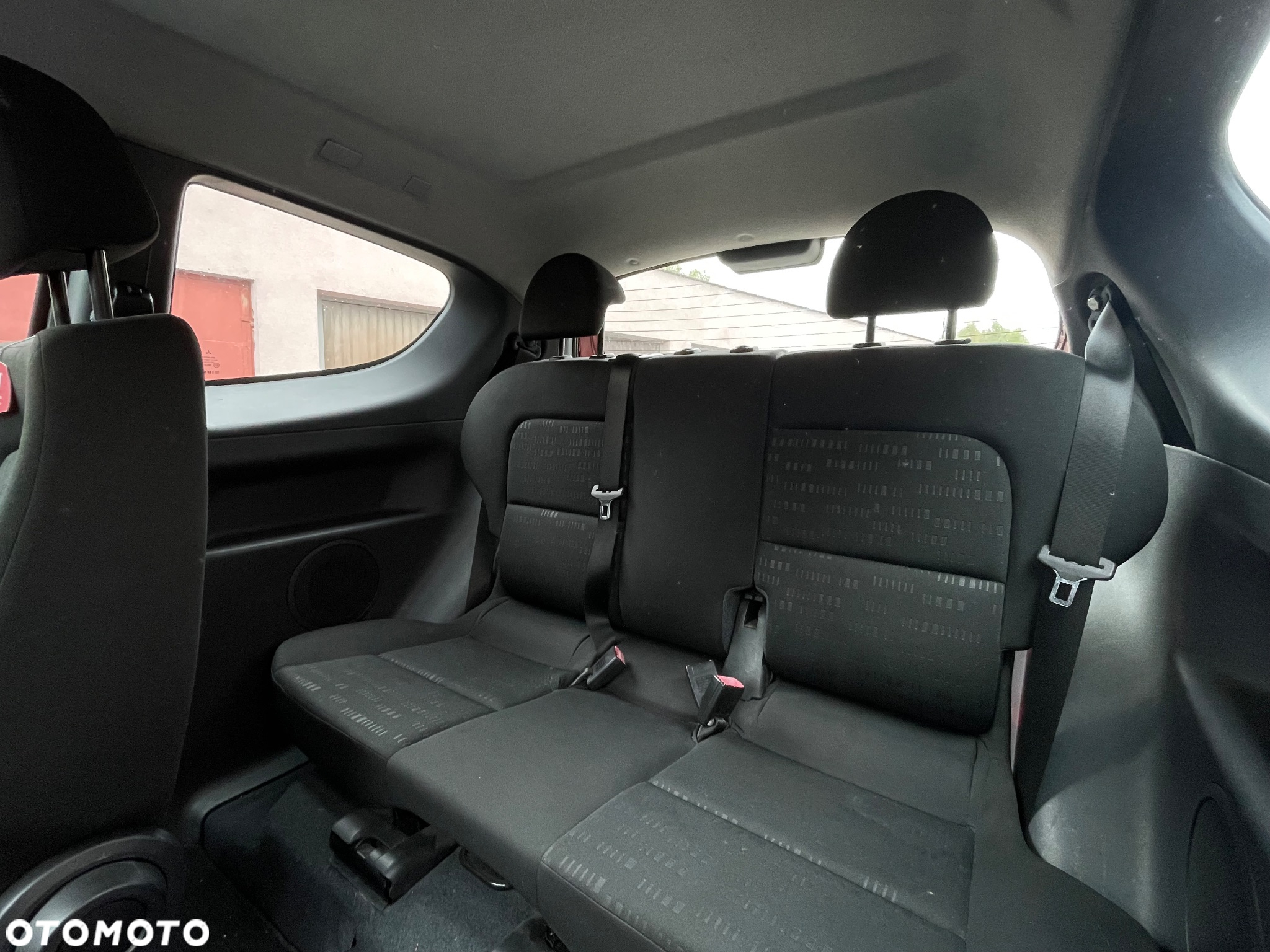 Mitsubishi Colt 1.1 - 9