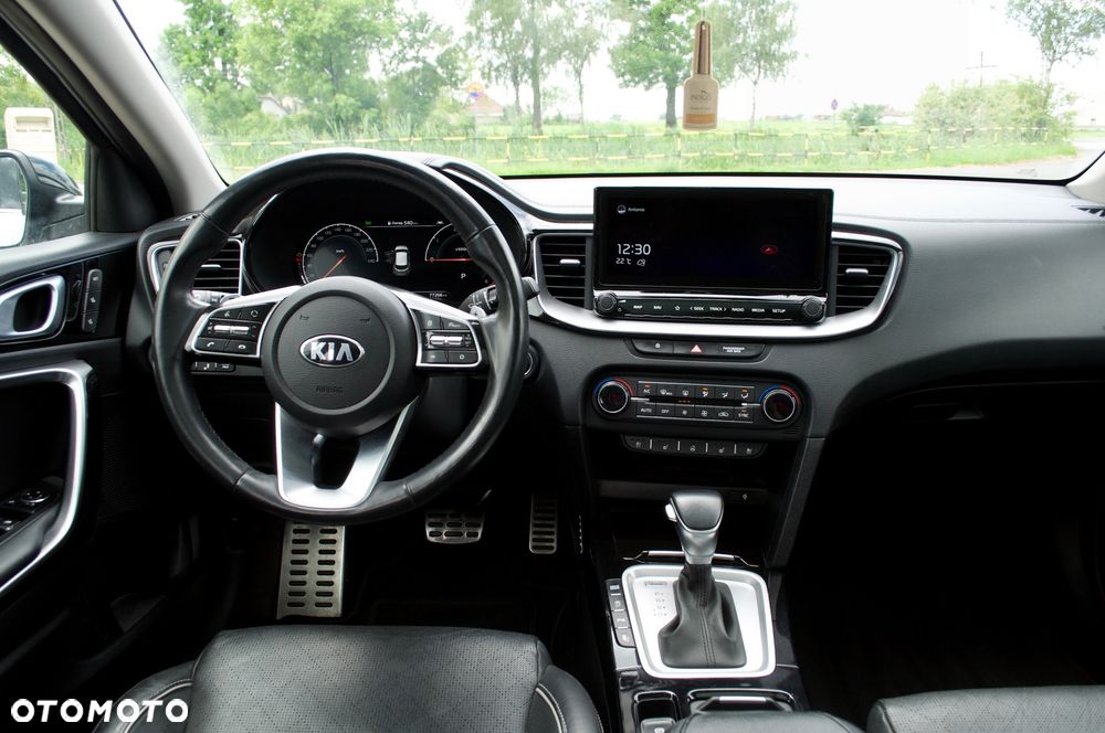 Kia XCeed - 17