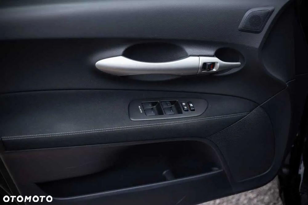 Toyota Auris 1.8 Travel - 25