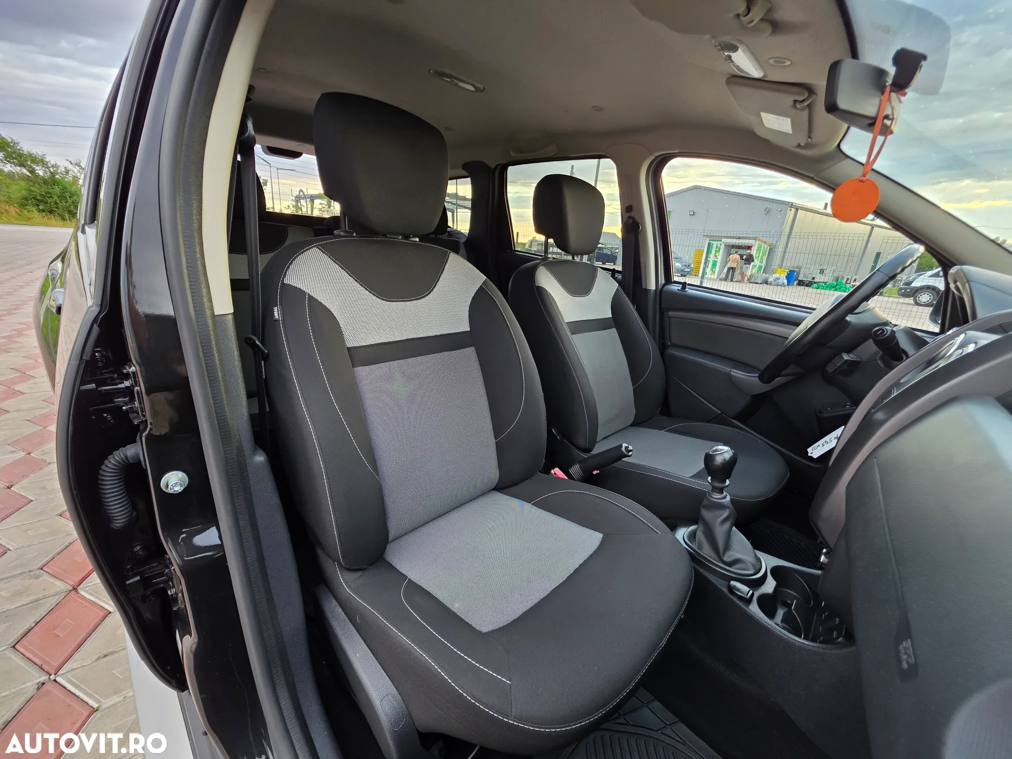 Dacia Duster dCi 110 2WD Prestige - 23
