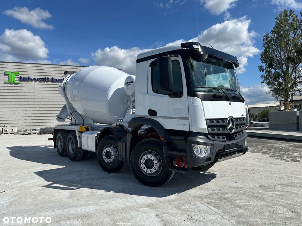 Mercedes-Benz Arosc - 2