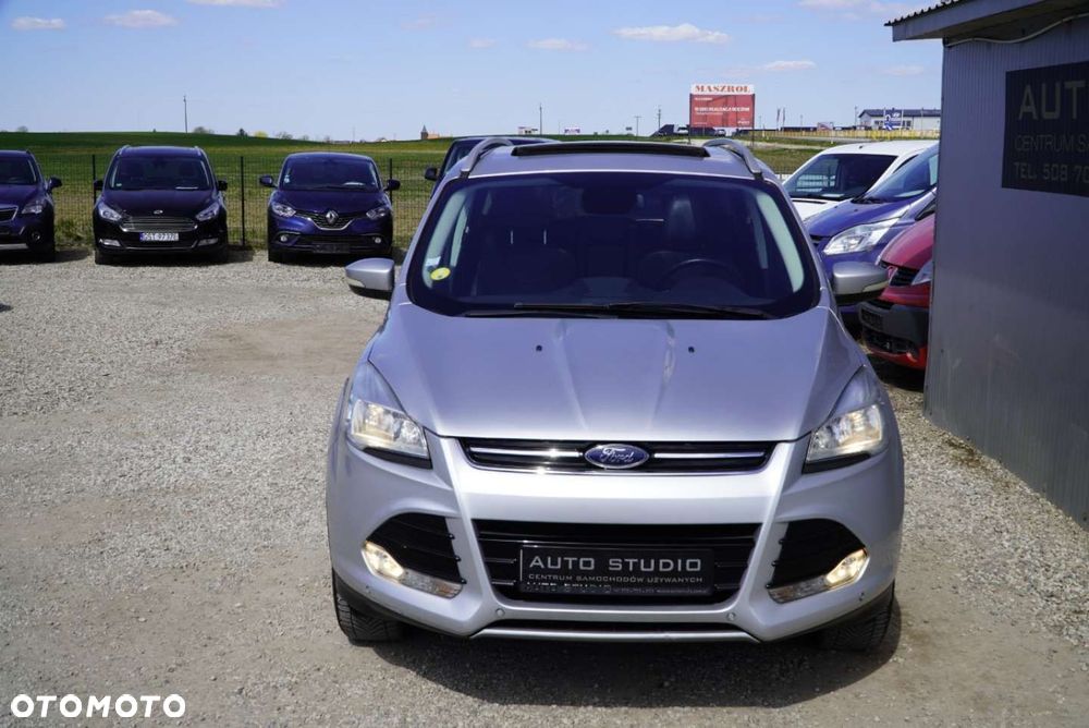 Ford Kuga 2.0 TDCi 2x4 Titanium - 32