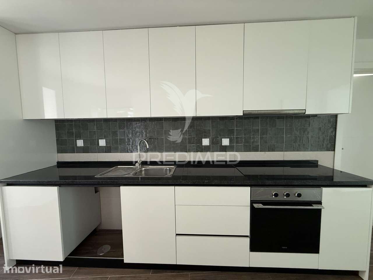Apartamento T1 com Logradouro - Alcanena - Grande imagem: 4/23