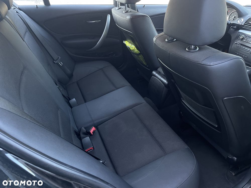 BMW Seria 1 116i - 10