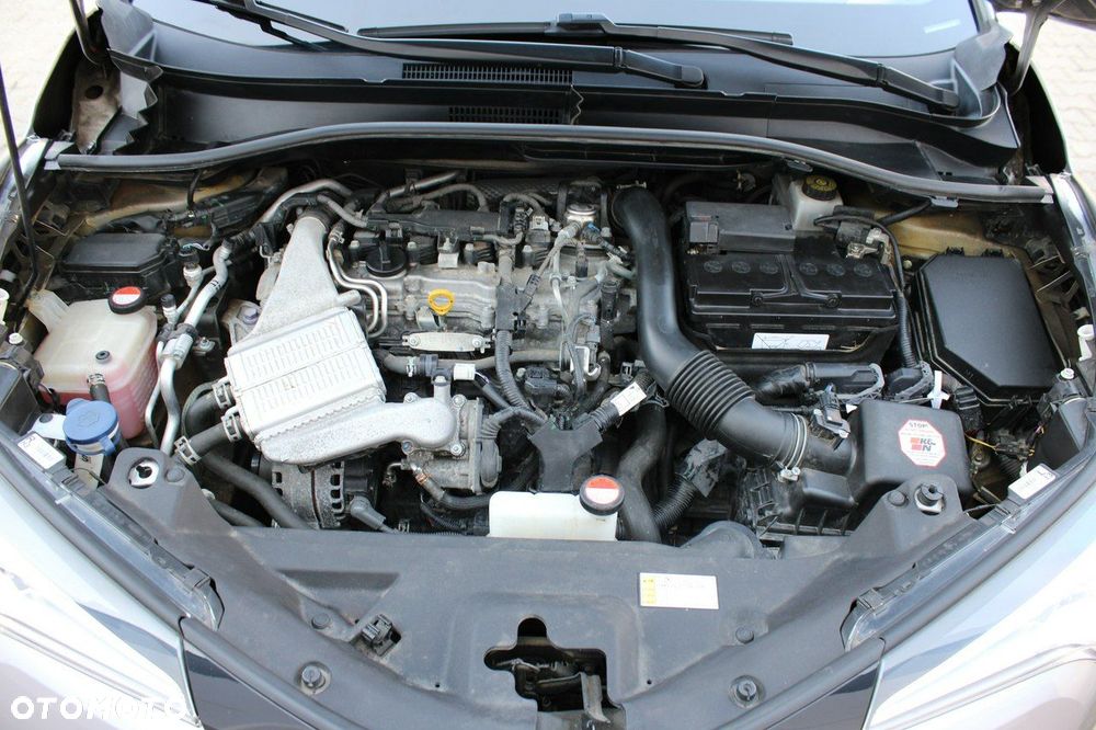 Toyota C-HR 1.2 T Prestige CVT 4x4 - 34